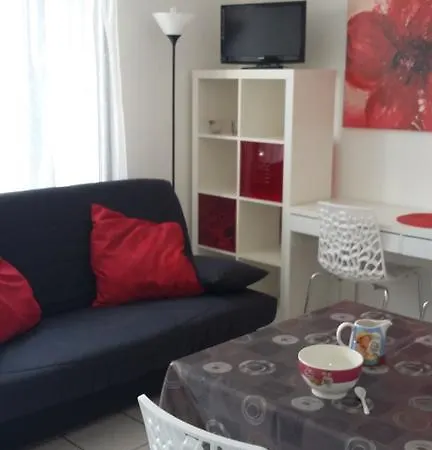 Quais & Marina Апартаменты *