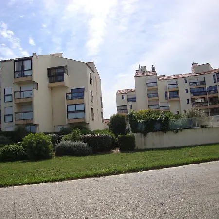Quais & Marina Апартаменты *